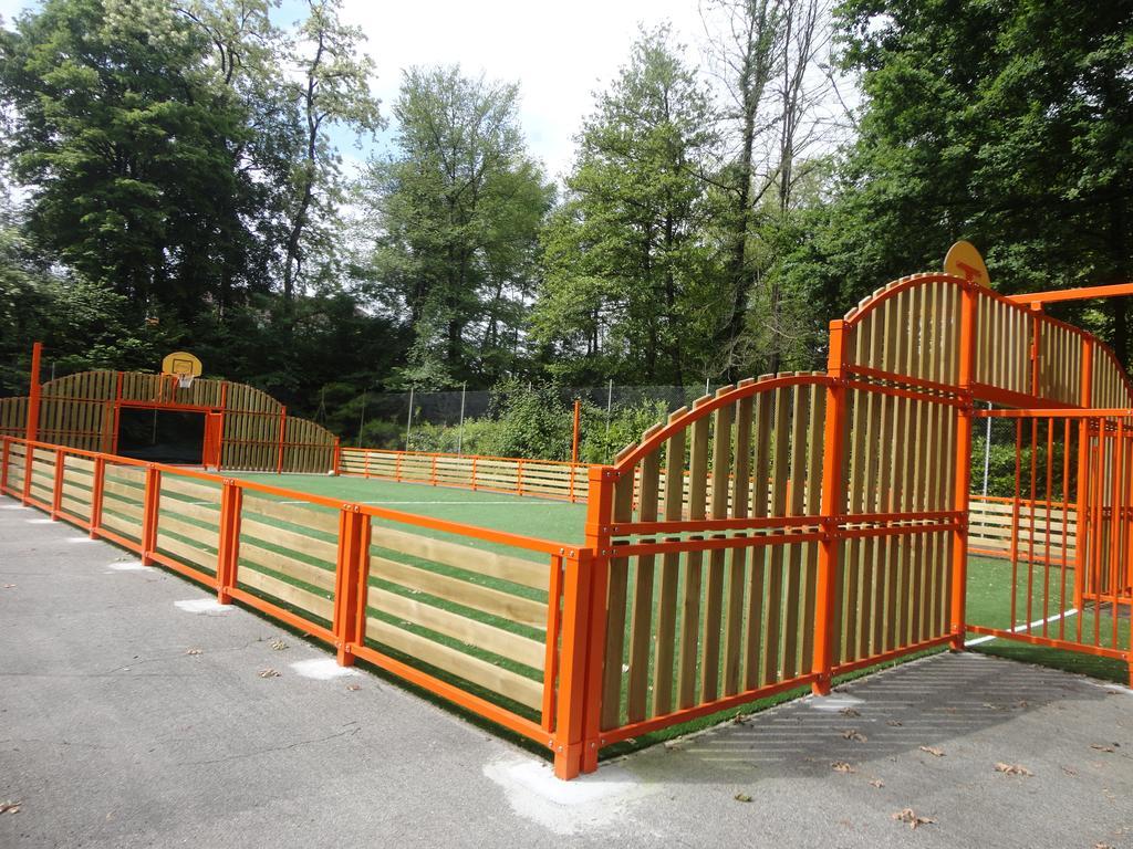 Le Camping Des 3 Lacs Belmont-Tramonet Luaran gambar