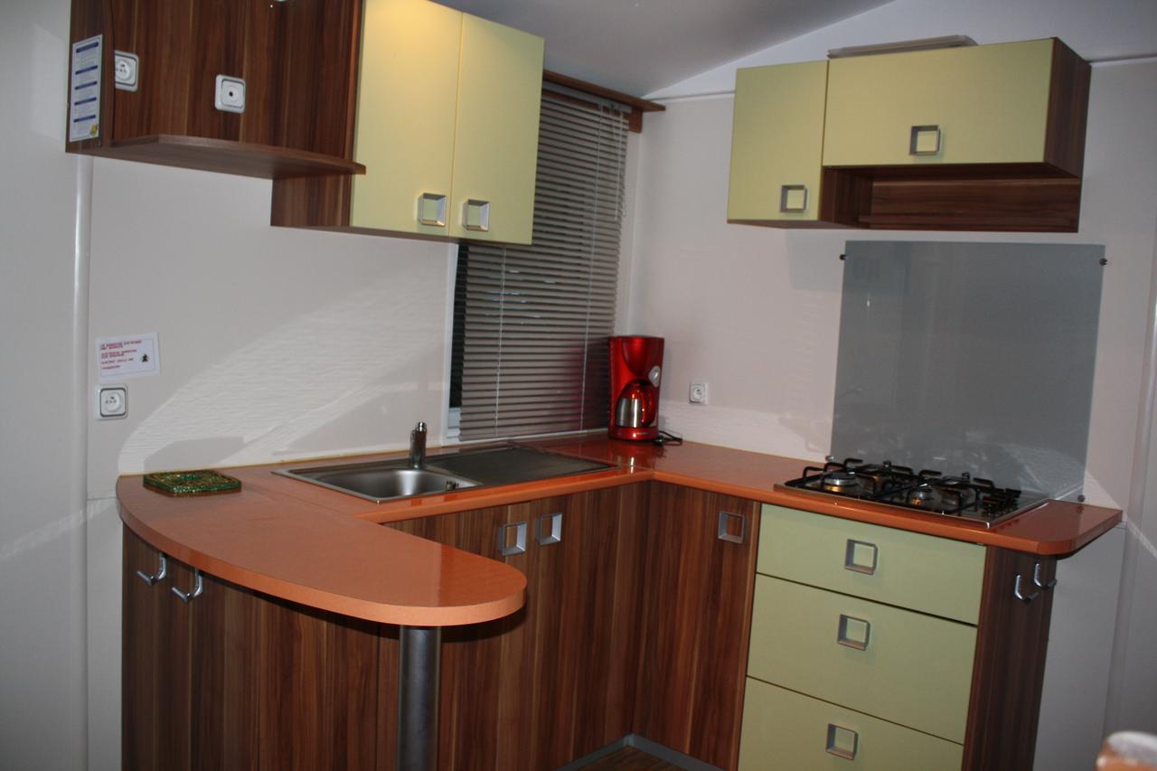 Le Camping Des 3 Lacs Belmont-Tramonet Luaran gambar